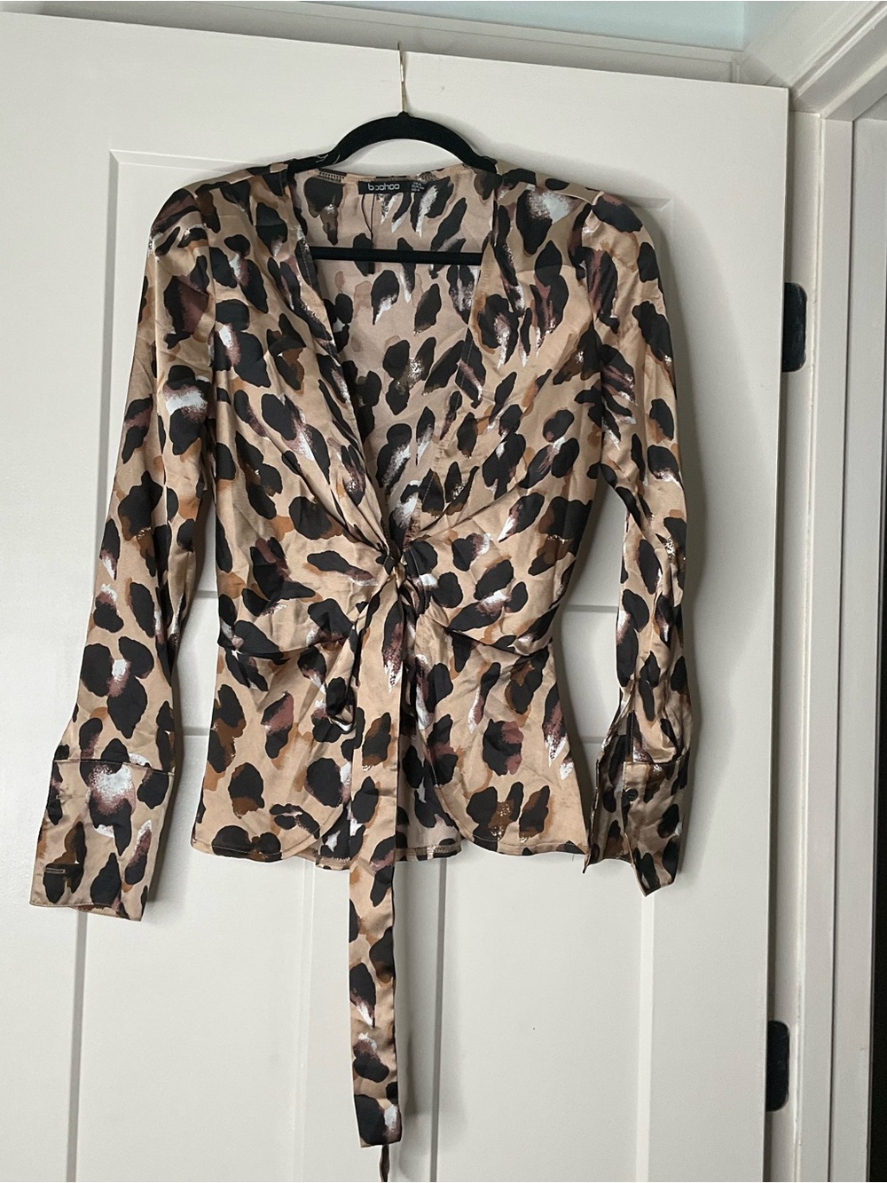 Boohoo Leopard Print Satin Tie-Front Blouse in Beige and Black